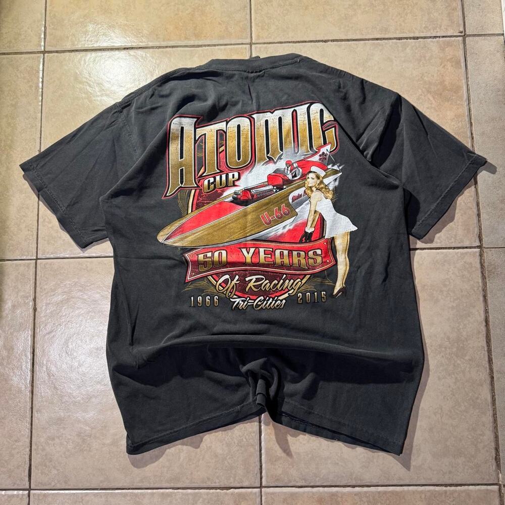 Vintage y2k pin up atomic graphic Tee Size XL in Mens